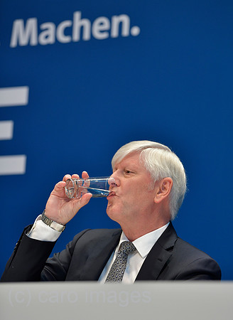 0KN190131D018CAROEX.JPG