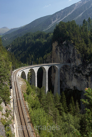 00R120823D047CARO.JPG