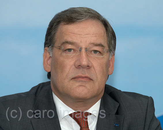 00R120620D054CARO.JPG