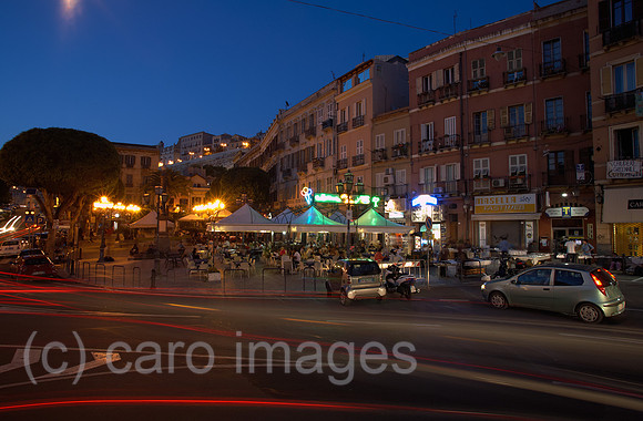 00R120530D104CARO.JPG