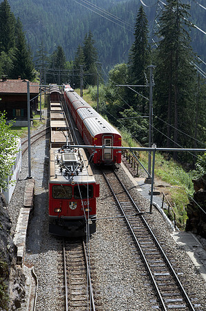 00R120823D082CARO.JPG