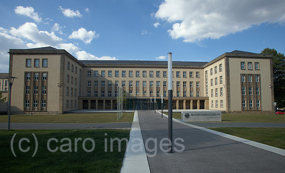 00R120812D107CARO.JPG
