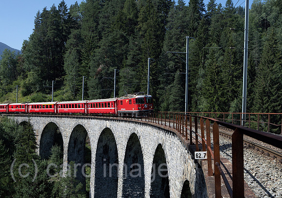 00R120823D030CARO.JPG