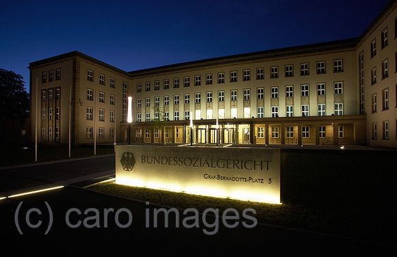 00R120810D097CARO.JPG