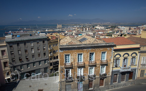00R120530D001CARO.JPG