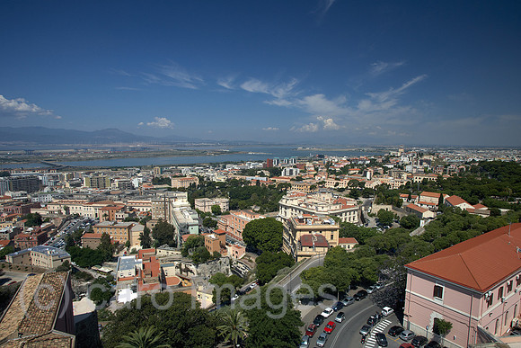 00R120530D020CARO.JPG