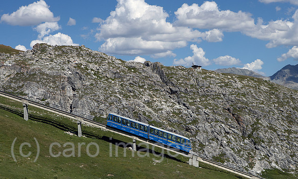 00R120820D041CARO.JPG