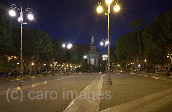 00R120530D117CARO.JPG