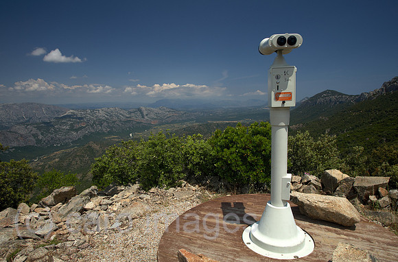 00R120527D006CARO.JPG