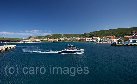 00R120523D100CARO.JPG