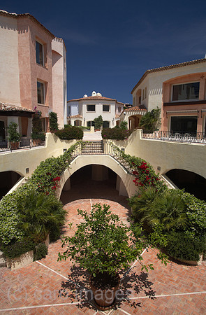 00R120524D061CARO.JPG