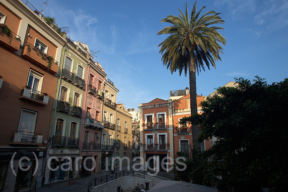 00R120529D027CARO.JPG