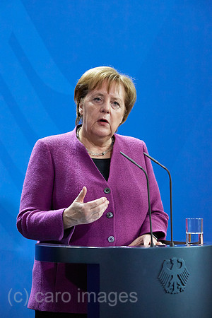 00R190213D056CAROEX.JPG
