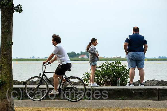 Niederlande, Amsterdam - IJburg, im Zuge des Wohnungsbauprogramm VINEX neu entstandener Stadtteil im Osten der Stadt dem Meer (im Foto das IJmeer) abgetrotzt