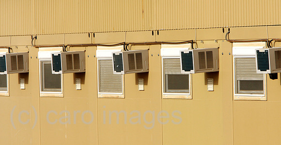 00U081012D063CARO.JPG