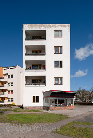 0CE110409D011CAROE.JPG