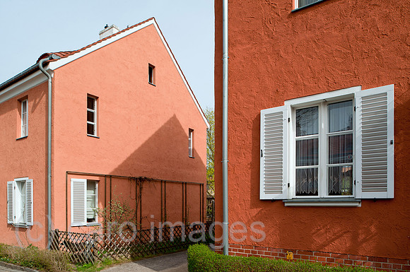 0CE110411D021CAROE.JPG