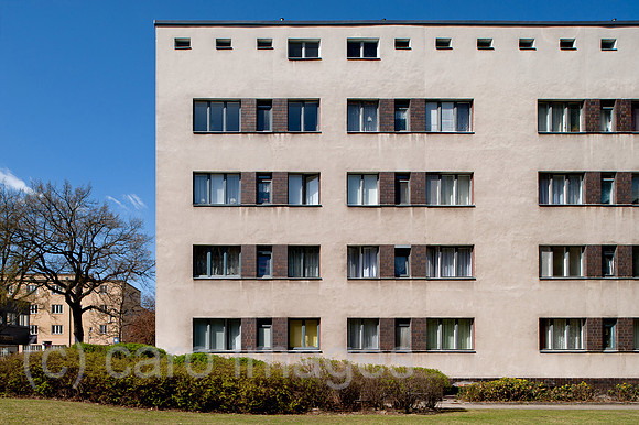 0CE110409D018CAROE.JPG