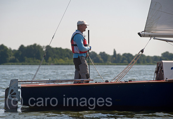 0CE110709D013CAROE.JPG