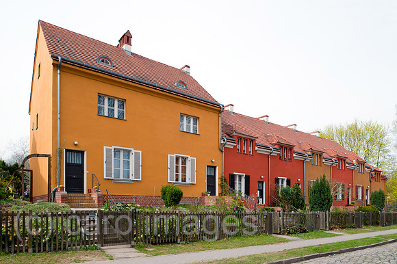 0CE110411D025CAROE.JPG