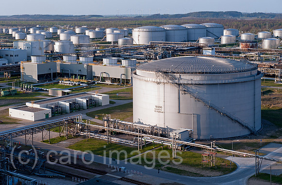 0CE110418D004CAROE.JPG