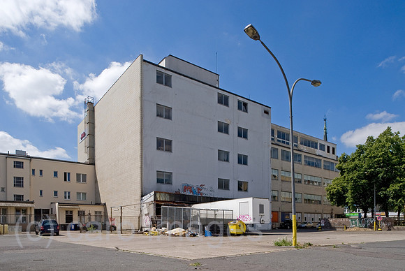 0CE110603D004CAROE.JPG