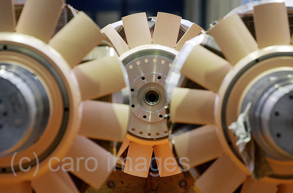 0FB051213D009CAROE.JPG