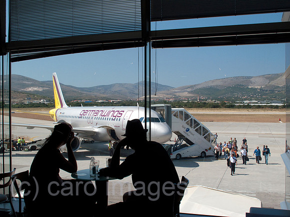 00X090825D036CARO.JPG