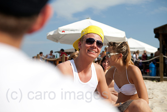 00X090524D052CARO.JPG