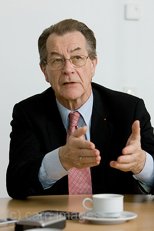 0DB081020D001CARO.JPG
