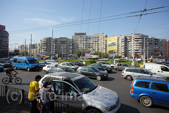 00P121006D091CARO.JPG
