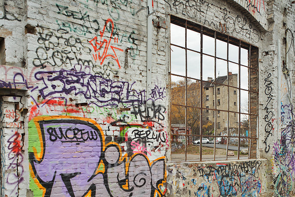 00P121125D002CARO.JPG