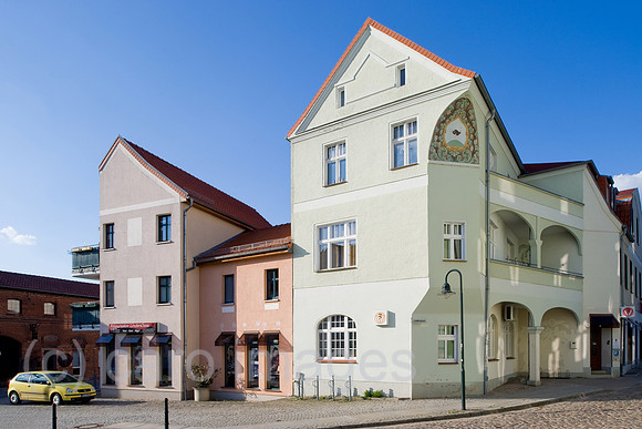 0CE100402D028CAROE.JPG