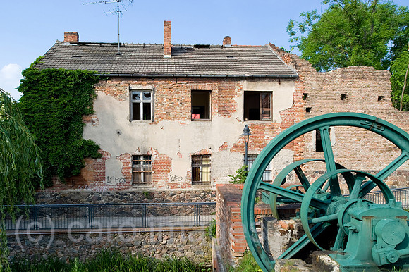 0CE100610D009CAROE.JPG