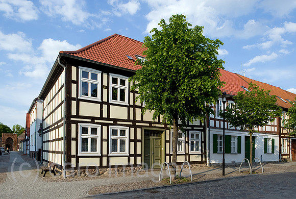 0CE100529D050CAROE.JPG
