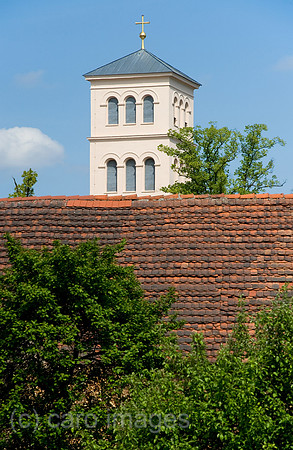 0CE100529D008CAROE.JPG
