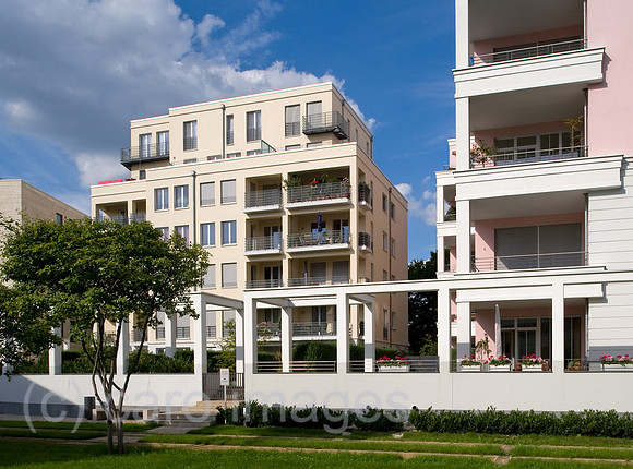 0CE100824D009CAROE.JPG