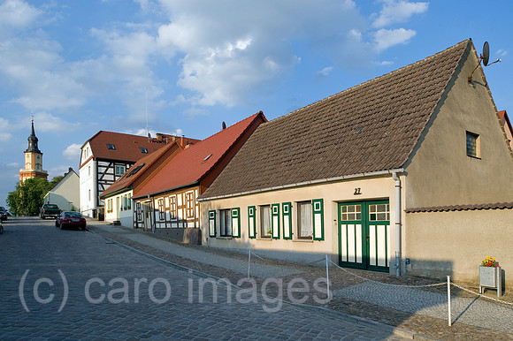 0CE100529D059CAROE.JPG