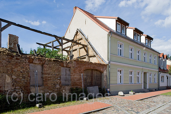 0CE100903D029CAROE.JPG