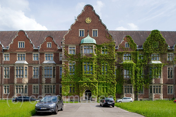 0CE100608D002CAROE.JPG