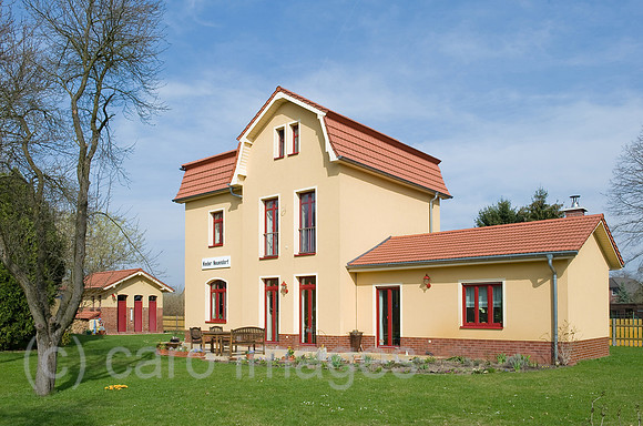 0CE100408D002CAROE.JPG
