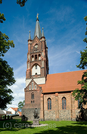 0CE100903D027CAROE.JPG