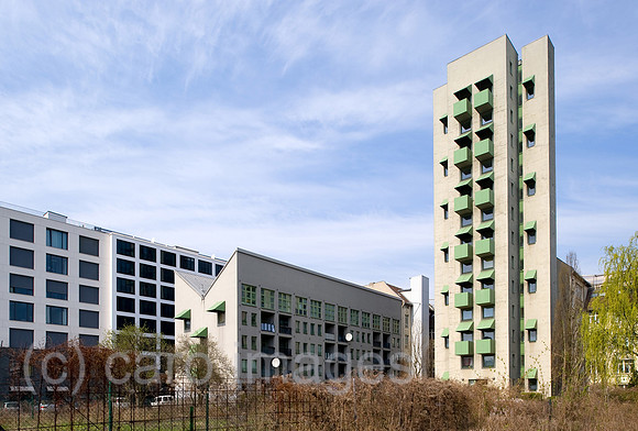 0CE100413D014CAROE.JPG
