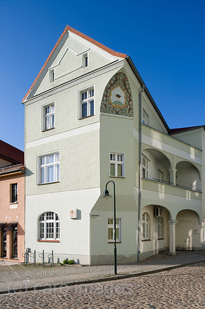 0CE100402D030CAROE.JPG