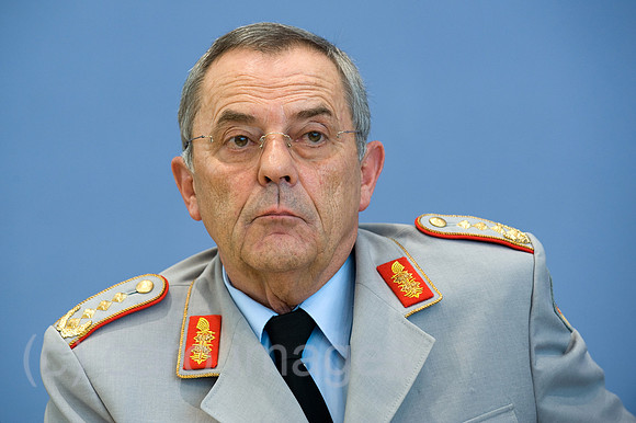 00Y090722D029CARO.JPG