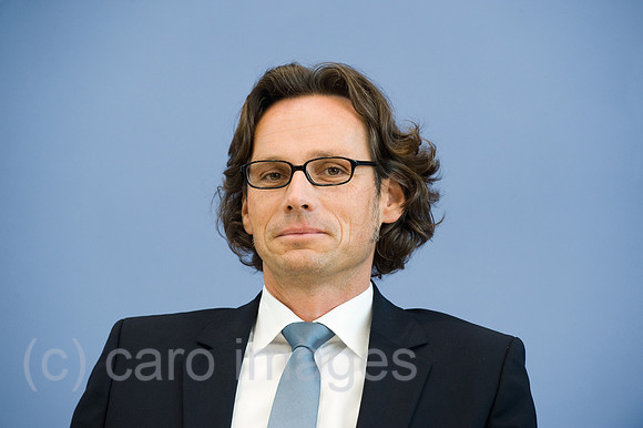 00Y090715D036CARO.JPG