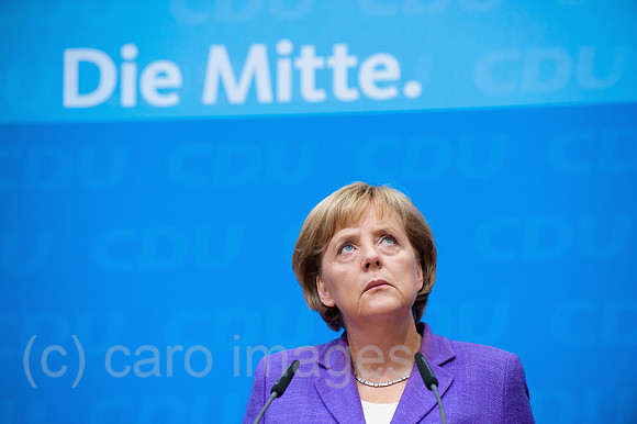 00Y090831D012CARO.JPG