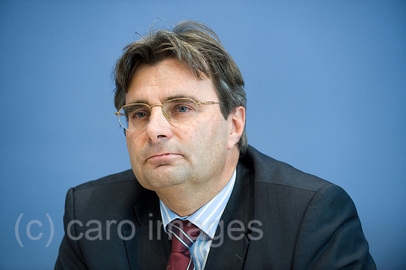 00Y091030D008CARO.JPG