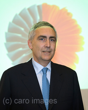 00Y091204D006CARO.JPG