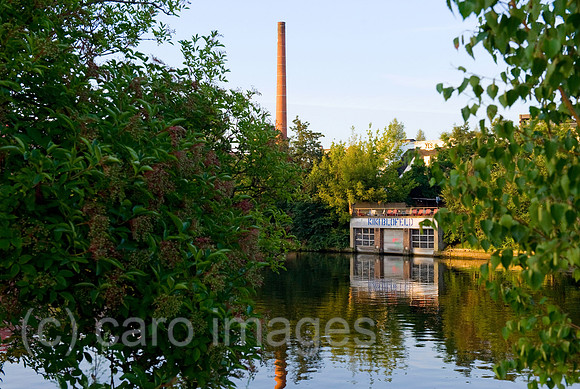 0CE090729D006CAROE.JPG